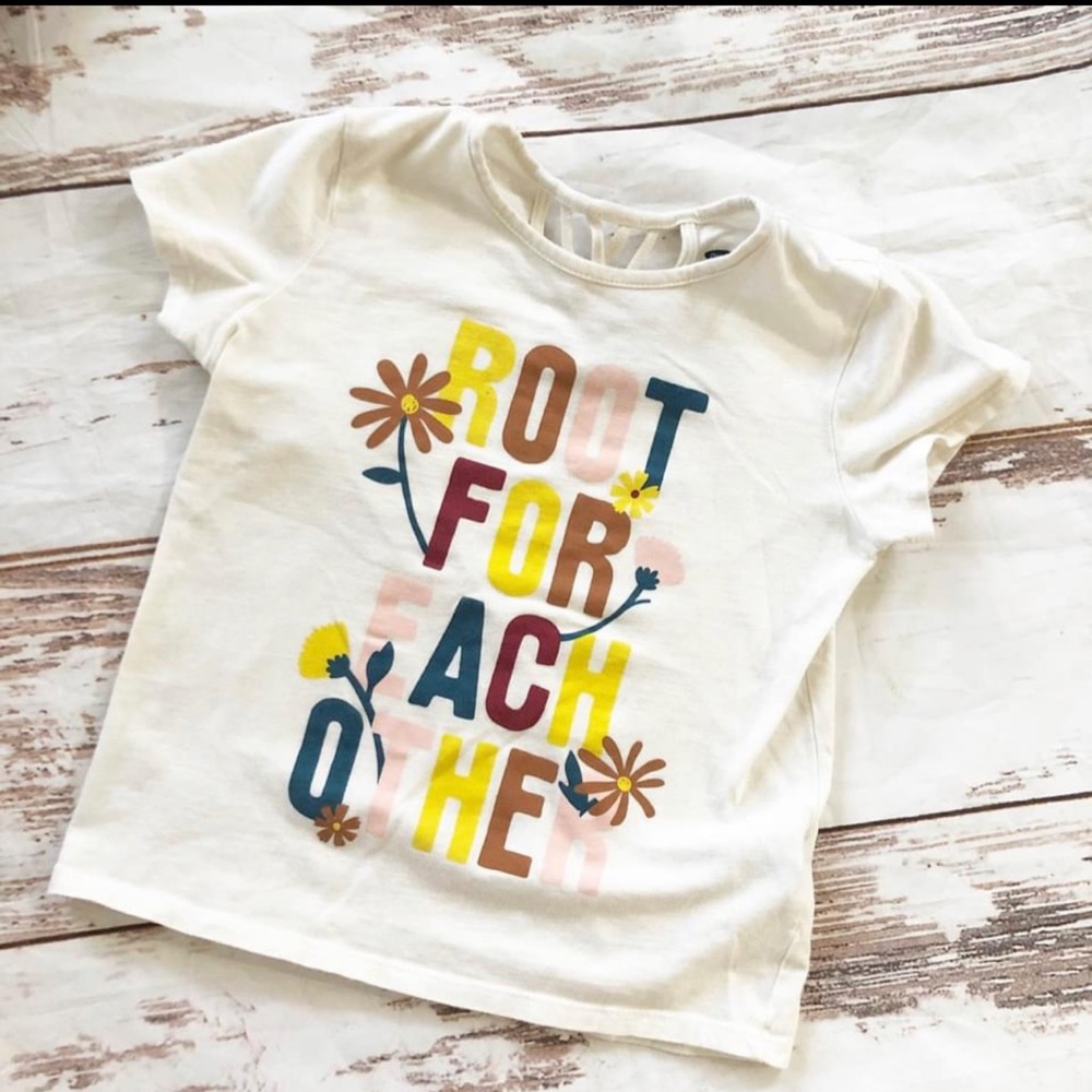 Girls Old Navy “ROOT FOR EACH OTHER Tee